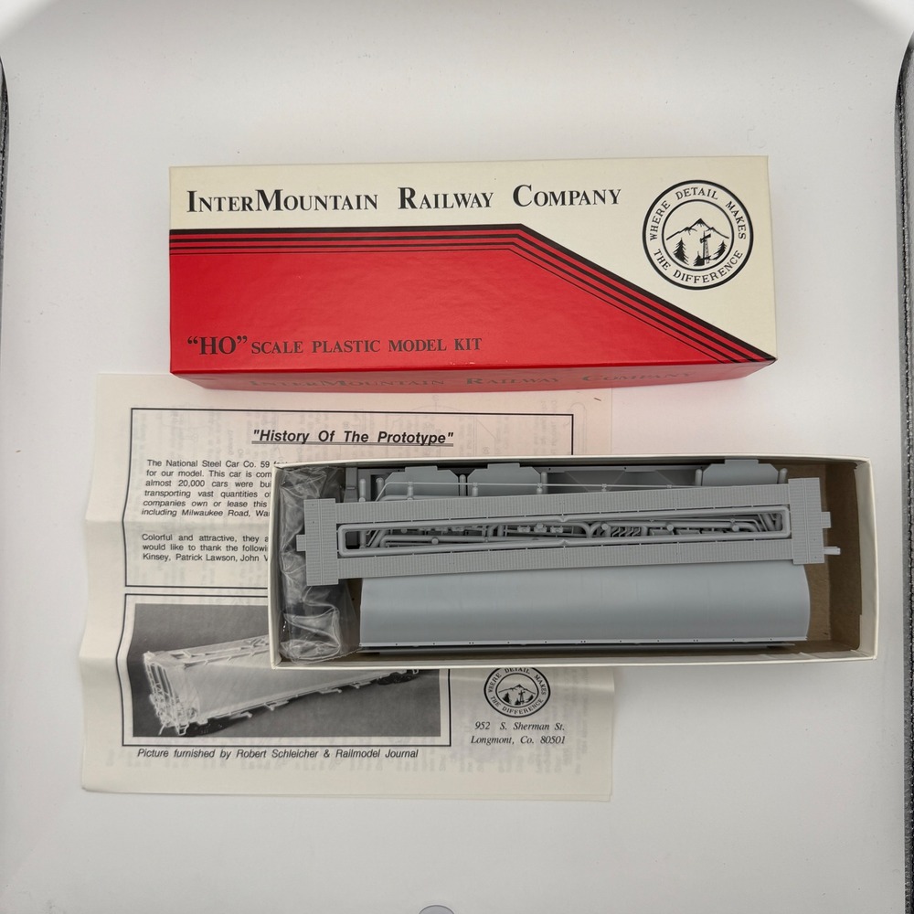 InterMountain Cylindrical Grain Car HO Scale Gray Undecorated 4-Bay Hopper Kit